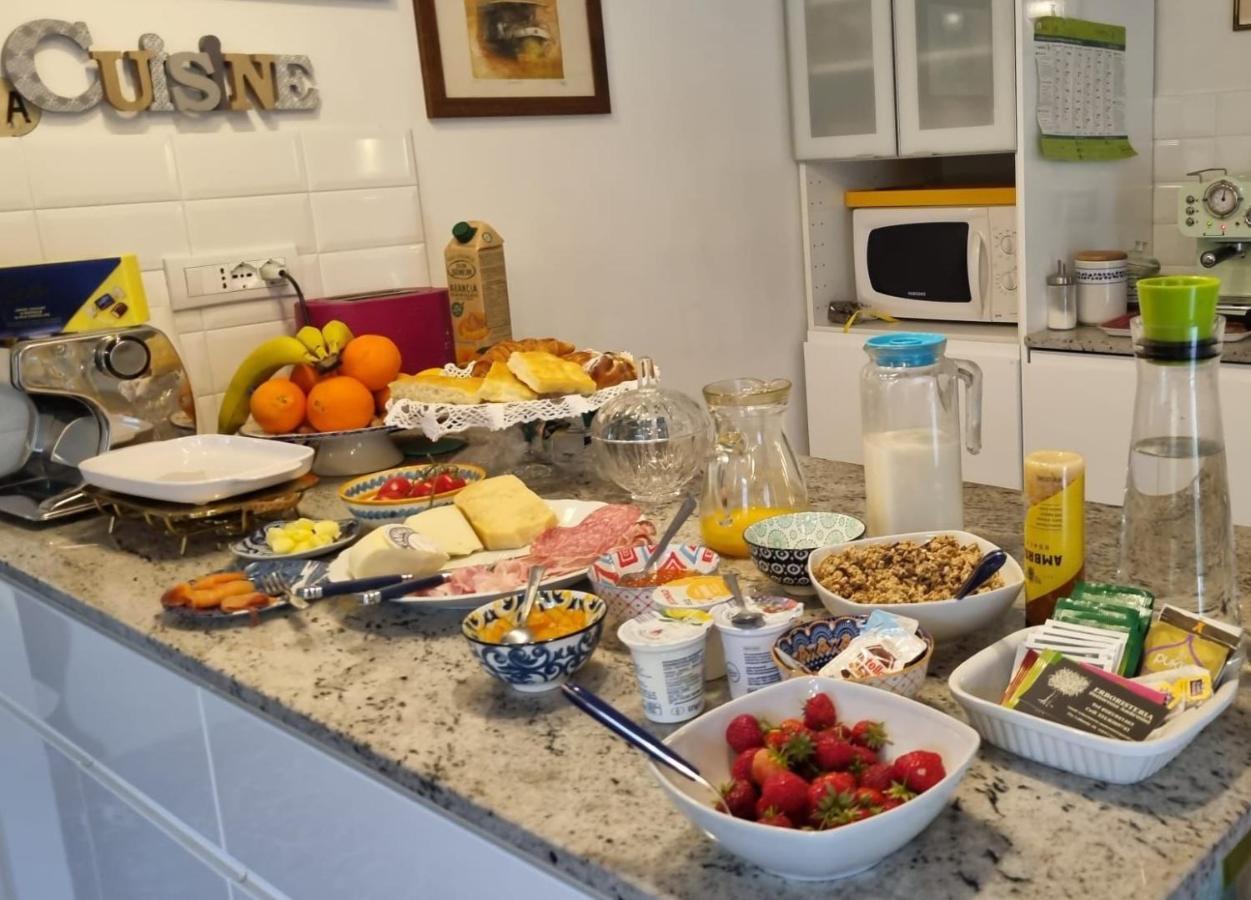 Cantoquinto Bed And Breakfast Фивиццано Экстерьер фото